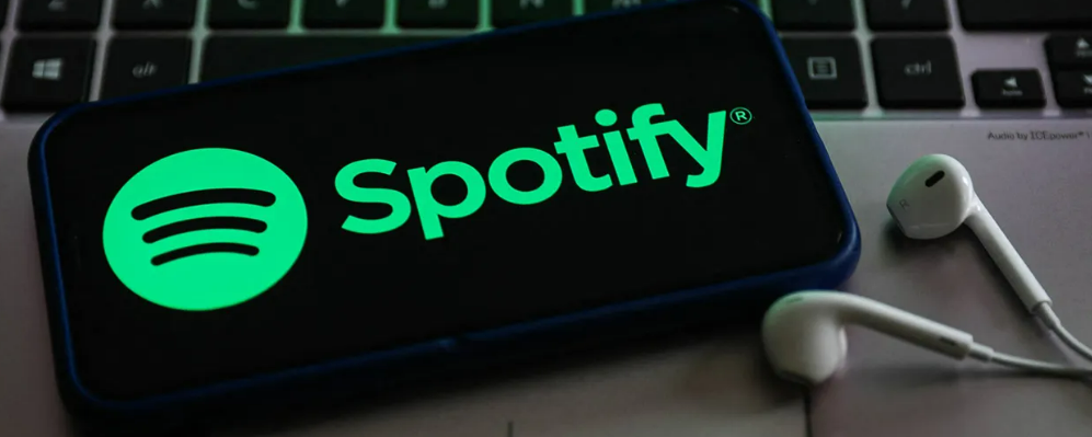 Роскомнадзор исключил Spotify из списка подпадающих под закон «о приземлении» компаний