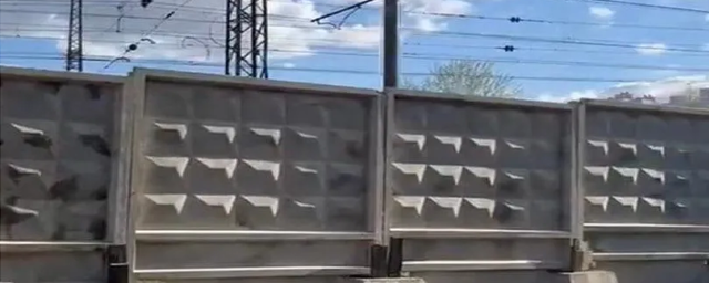 В Красногорске установили 20 метров ограждения возле железной дороги
