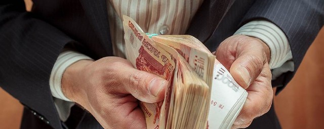 Прокуратура Сургута взыскала с бывшего мэра Лянтора более 800 тысяч рублей