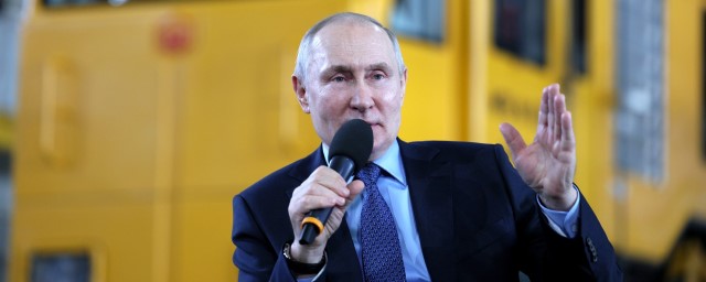 Путин заявил, что в России в ближайшие полтора года тарифы ЖКХ индексироваться не будут