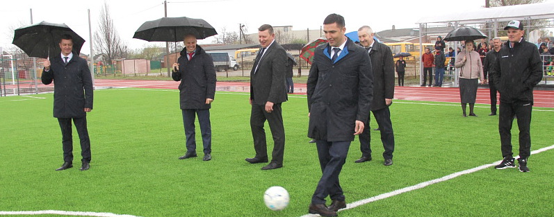 В Усть-Лабинском районе Кубани открыли умную спортивную площадку