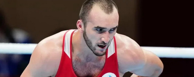 Российский боксёр Муслим Гаджимагомедов стал золотым призёром чемпионата мира
