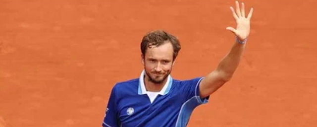 Российский теннисист Даниил Медведев стал лидером чемпионской гонки ATP