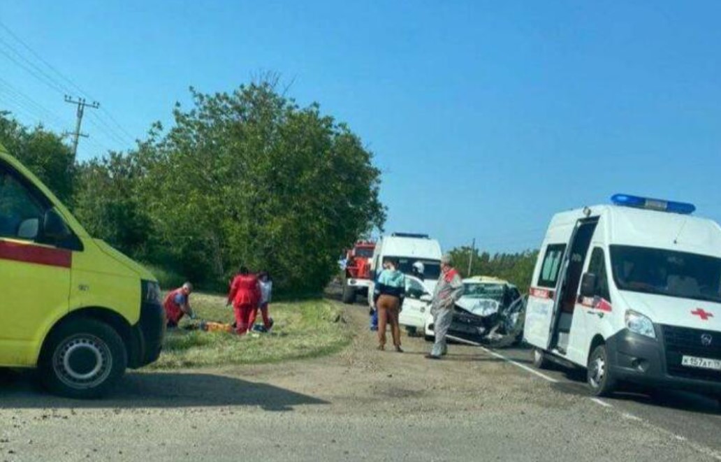 Под Краснодаром таксист устроил смертельное ДТП, погиб 27-летний пассажир
