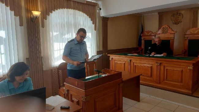 В Орле гособвинение запросило 20 лет колонии обвиняемому в убийстве супругов из-за 80 тысяч рублей