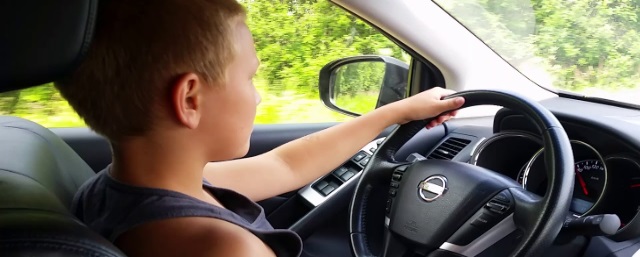 В Воронеже 14-летний подросток угнал машину, чтобы произвести впечатление на друзей