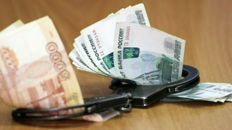 Астраханский чиновник пойдёт под суд за получение взяток и злоупотребление полномочиями