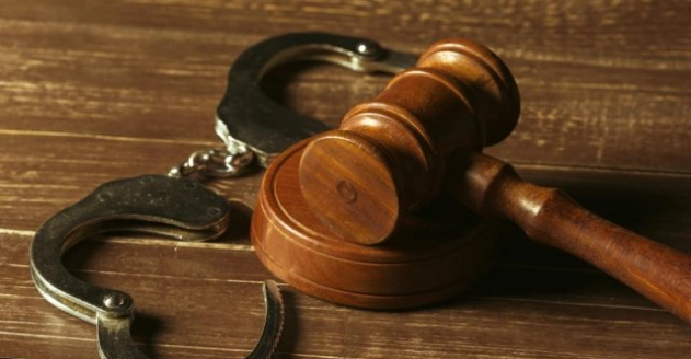 В Адыгее осудили женщину за хищение 740 тысяч рублей бюджетных денег при получении соцвыплат