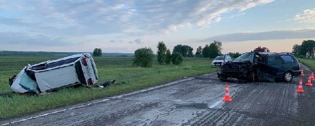 Под Новосибирском в ДТП погибли три человека