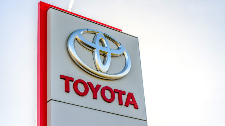 Вице-премьер Мантуров: Завод Toyota в Петербурге продан государству без права обратного выкупа