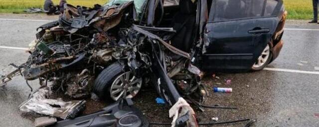 Два водителя и один пассажир погибли в лобовом ДТП в Крымском районе