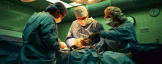 Самарские врачи обнаружили в животе пациентки семикилограммовую опухоль