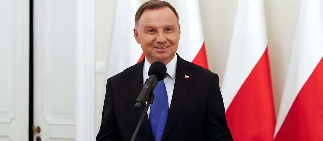 Президент Польши Анджей Дуда приказал привести армию в состояние повышенной боеготовности