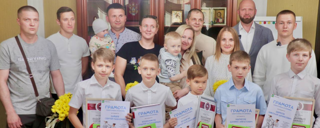 Александр Кулаков поздравил воспитанников спортшколы «Знамя труда» с успехами в спорте
