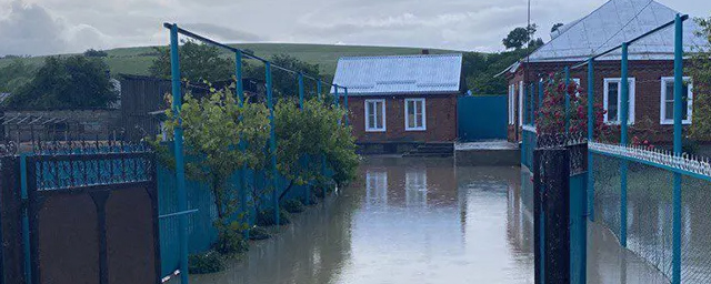 В Адыгее подтопило почти 200 придомовых территорий из-за проливных дождей