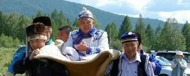 Алтайский мошенник Акай Кине арестован за аферу в Подмосковье