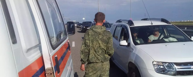 На подъезде к Крымскому мосту пробка из автомобилей составила порядка девяти километров