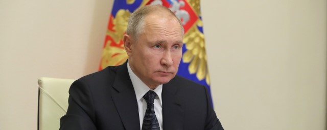 Президент РФ Владимир Путин подписал закон о порядке восстановления водительских прав