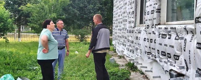 Депутат Евгений Ткаченко проверил ход капремонта в коррекционной школе Дальнереченского района