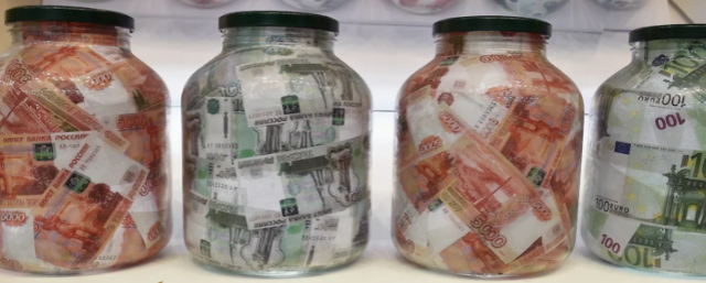 Занимавшийся незаконной банковской деятельностью житель Волгограда заработал 14 млн рублей
