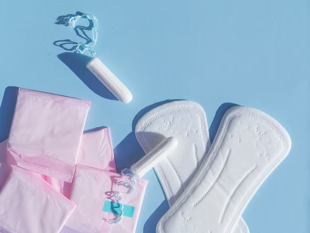 Гинеколог Чмарова считает прокладки более удобными средствами защиты для женщин, чем тампоны