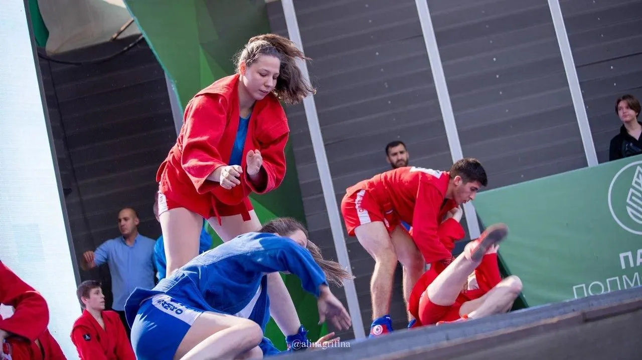Красногорские спортсмены приняли участие в фестивале самбо в Домодедово