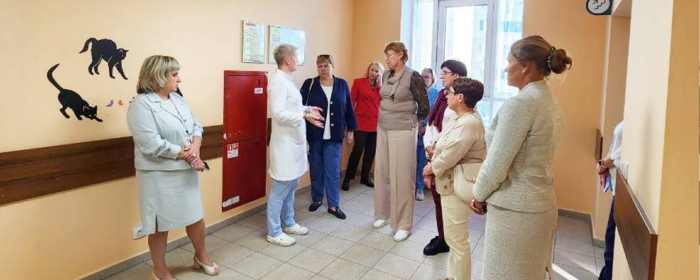 Поликлинику Красногорской ГБ посетили врачи из Оренбурга и Карелии