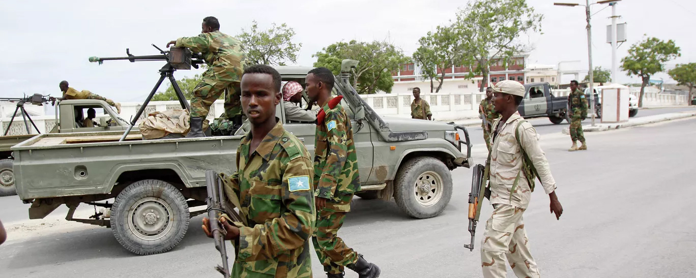 В Сомали боевики «Аш-Шабаб» сожгли вертолет ООН В Сомали боевики «Аш-Шабаб» сожгли вертолет ООН