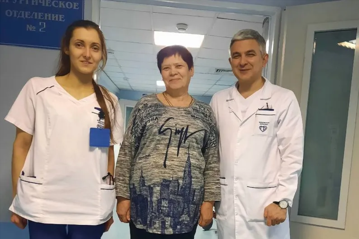 В Москве женщине пришлось искать медучреждение, чтобы удалить огромную грыжу