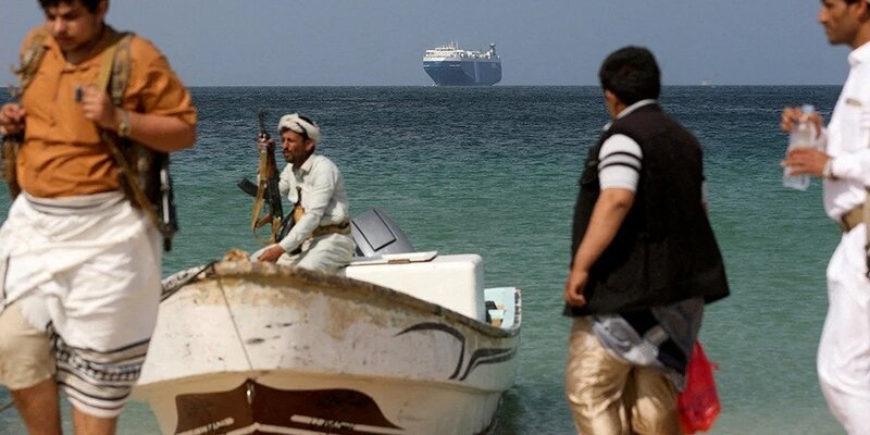 Хуситы атаковали очередной американский корабль в Йеменском заливе