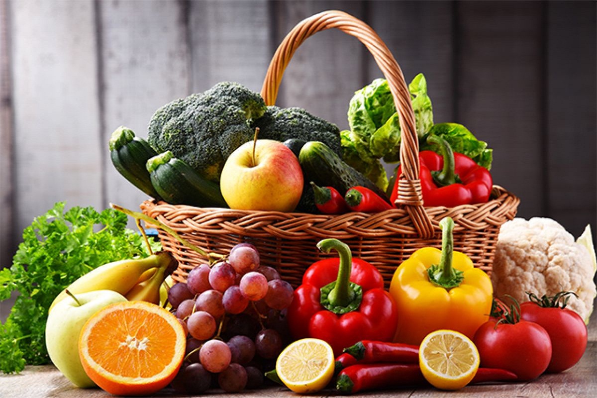 Онколог Черемушкин назвал овощи и фрукты продуктами, снижающими риск развития рака