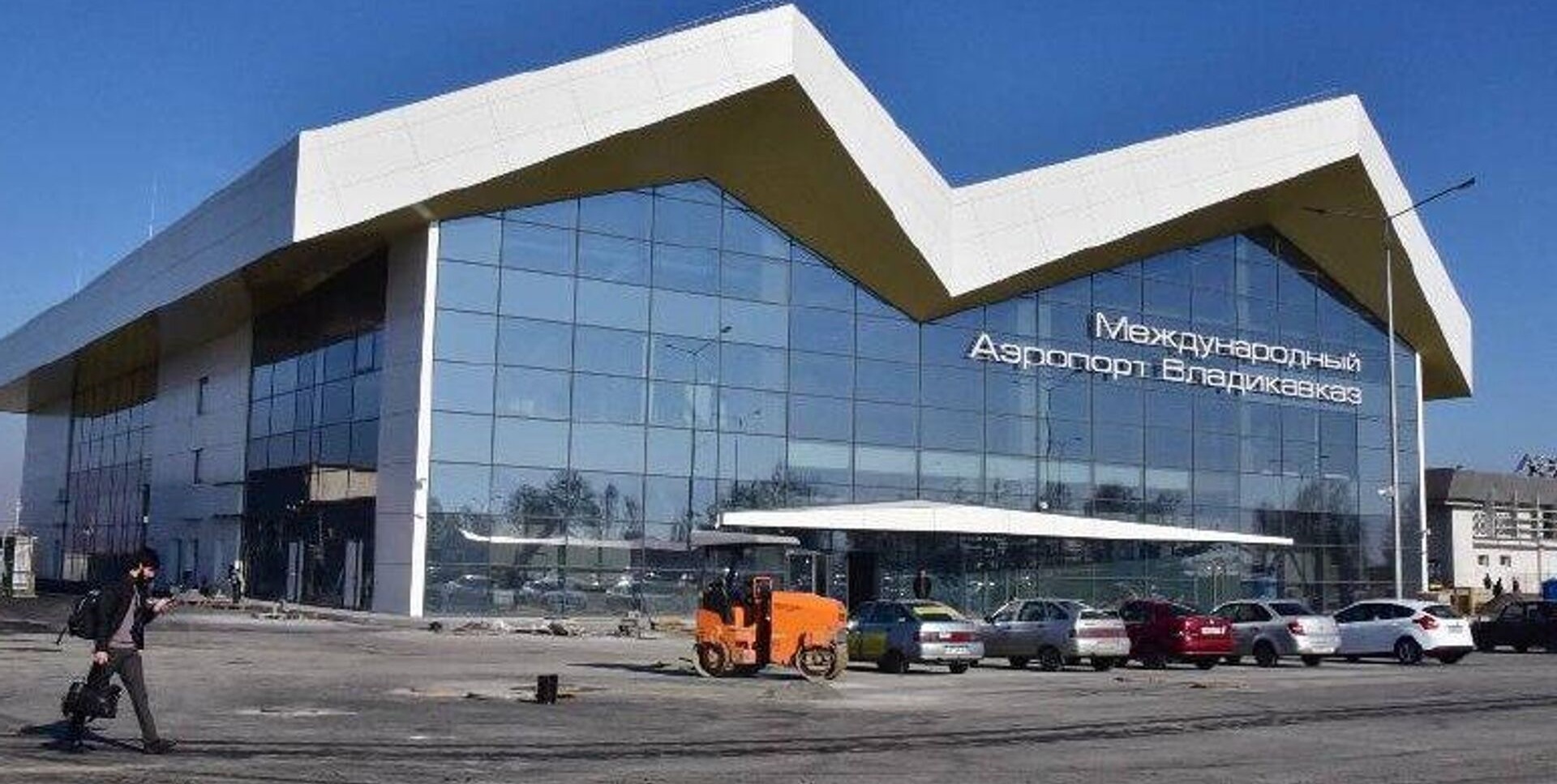 Международный аэропорт «Владикавказ» обслужил свыше 900 тысяч пассажиров в 2023 году