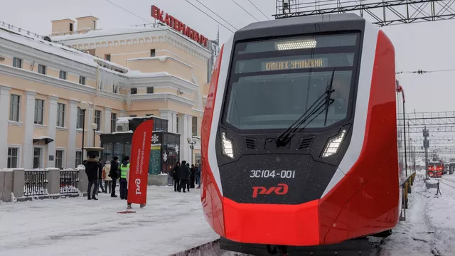 Полностью российский поезд «Финист» отправили на внеочередное техобслуживание