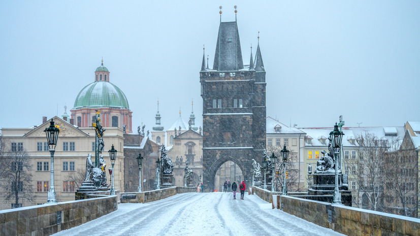 В МИД Чехии предложили бессрочный запрет на въезд в страну граждан России и Белоруссии