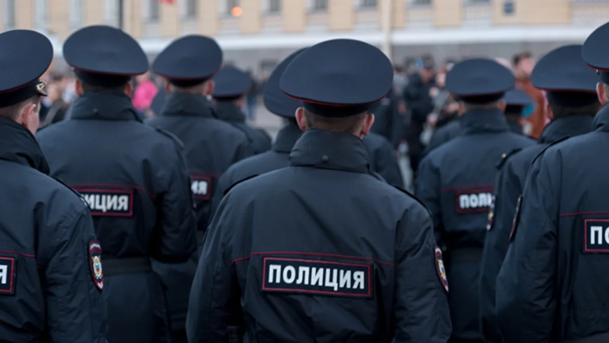 Стало известно, почему в уральском городе появилось так много полицейских  на улицах