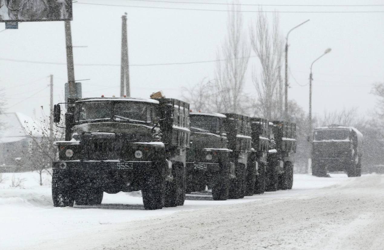 В Алтайском крае ограничат движение по ряду магистралей для проезда военных  колонн