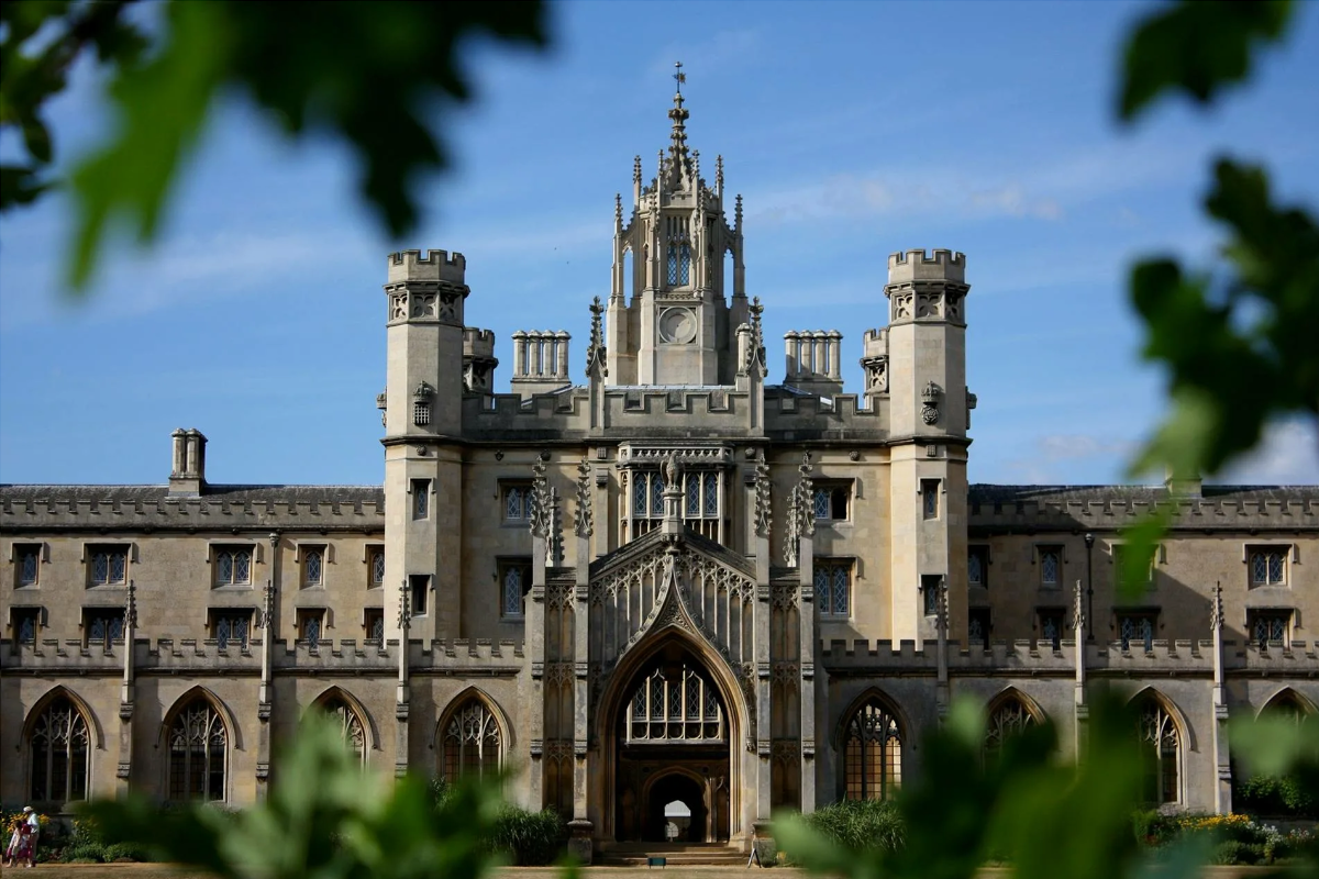 Британские университеты пригрозили банкам, продолжающим финансировать добычу ископаемого топлива