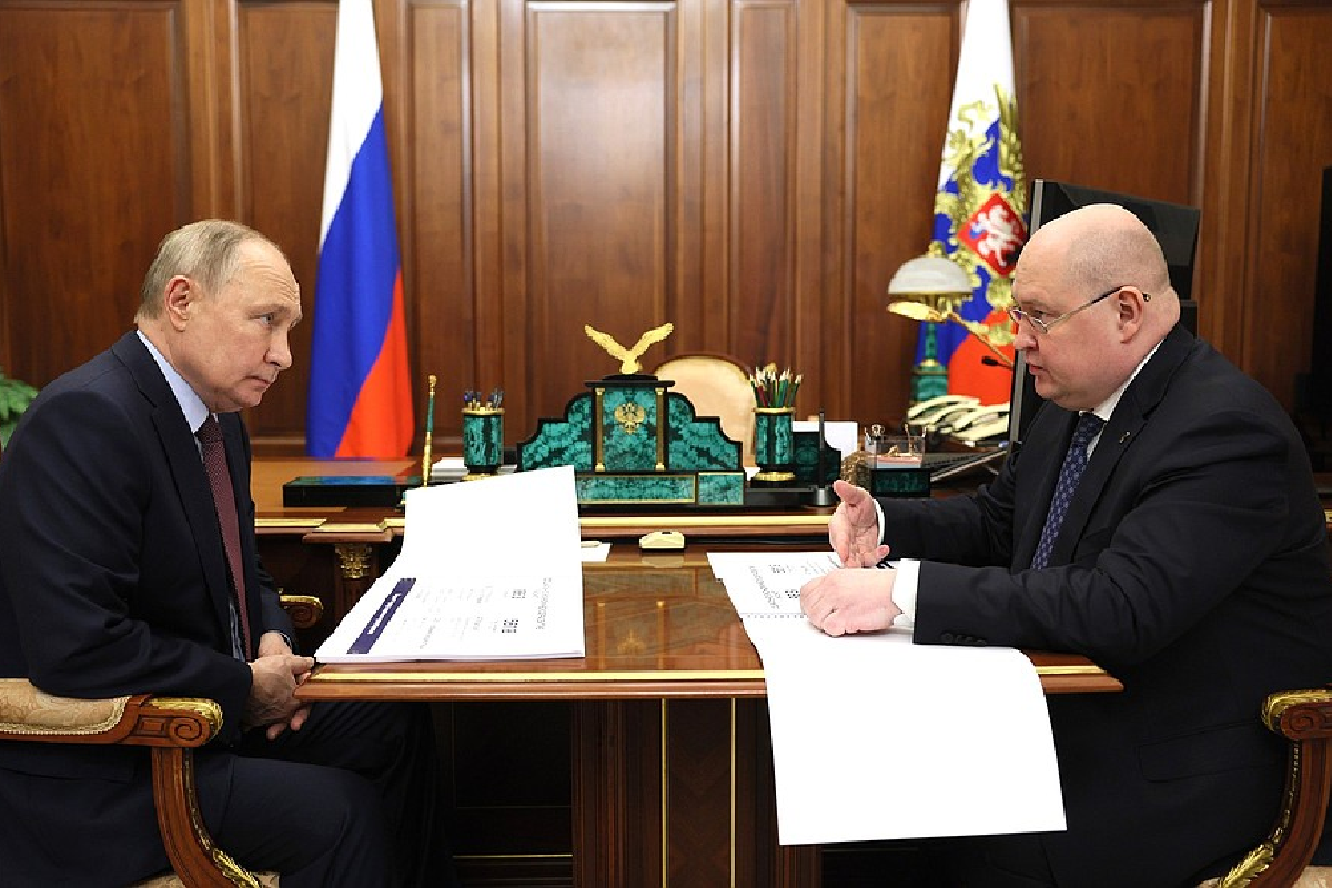 Развожаев зачитал доклад Путину о развитии Севастополя за 2023 год