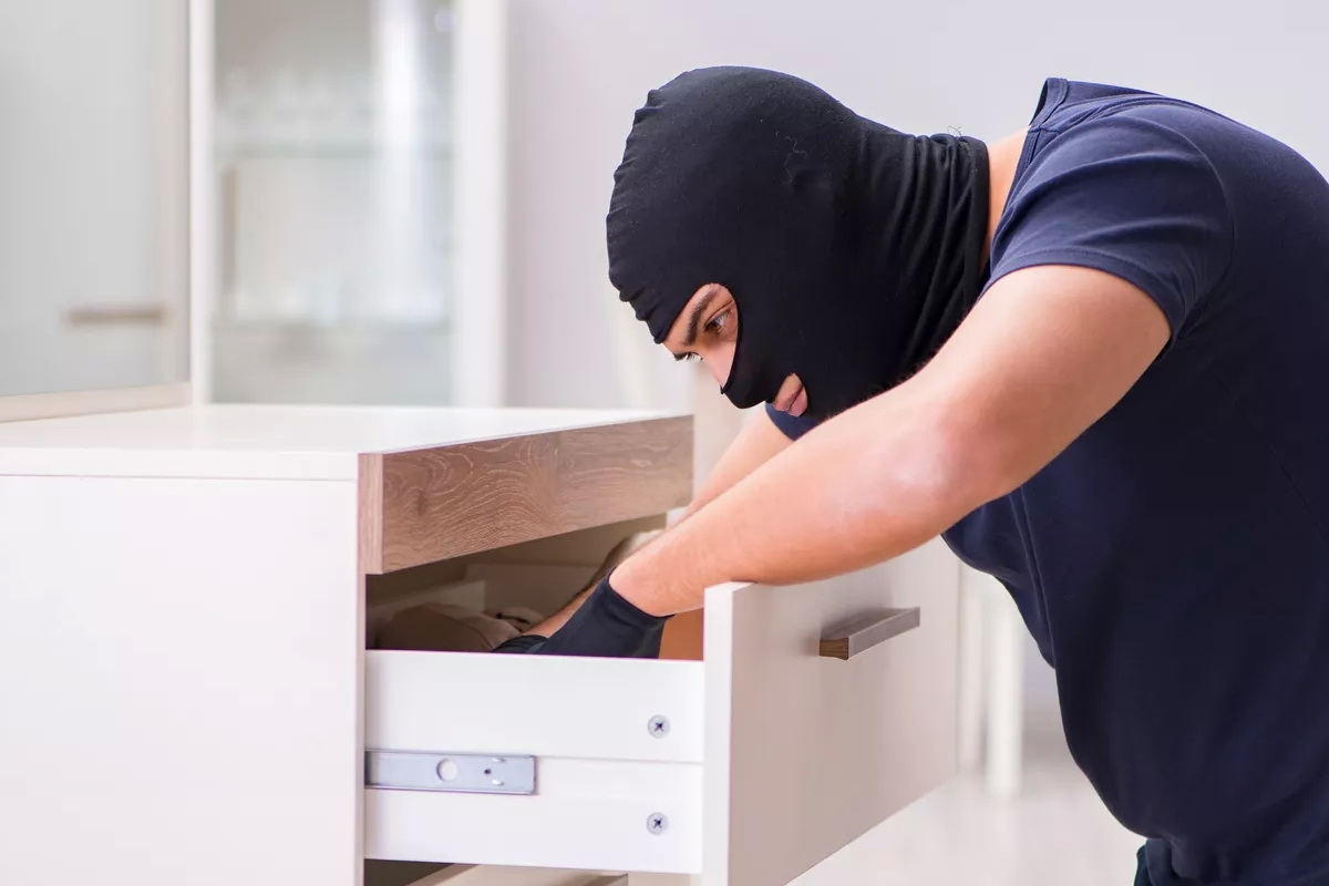 Полиция США внесла в список «особо разыскиваемых» преступника, который ограбил 16 банков