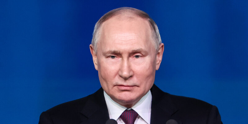 Владимир Путин предложил удвоить выплаты академикам и членам-корреспондентам РАН
