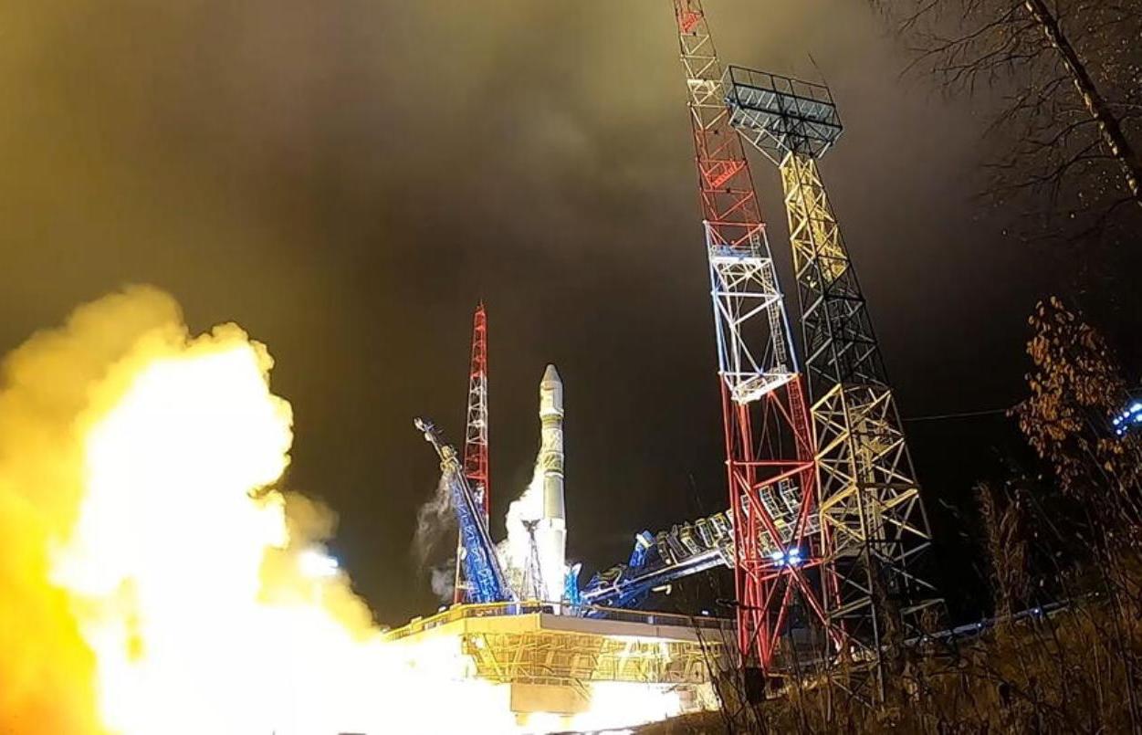 Спутник военного назначения вывели на орбиту ВКС РФ