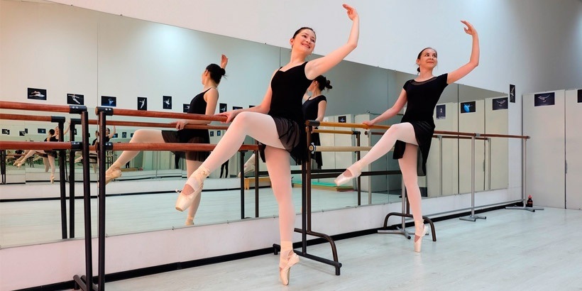 В Екатеринбурге клиентка отсудила у местной студии балета 100 тысяч рублей за занятия, на которые не ходила
