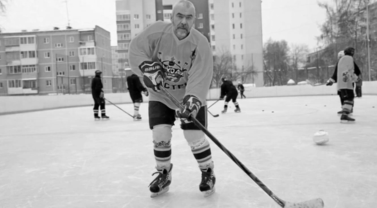 В Екатеринбурге проводили в последний путь известного хоккейного тренера Максима Жданова