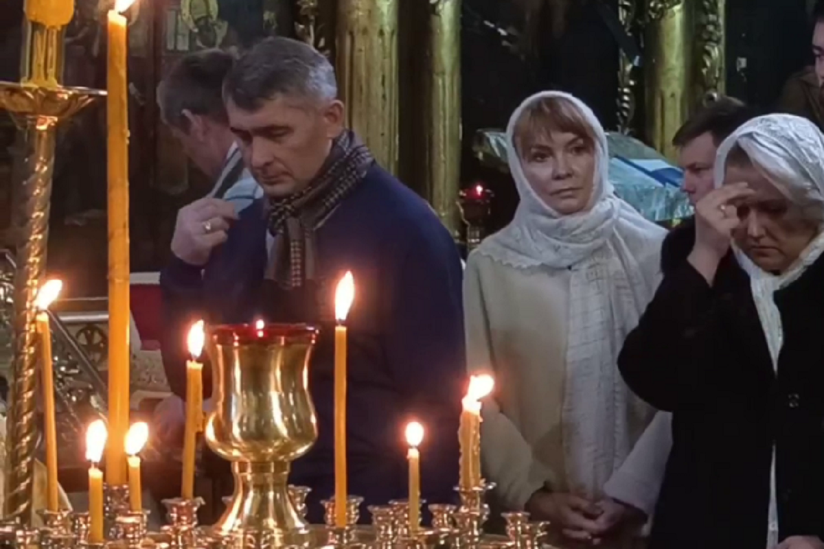 Глава Чувашии Николаев принял участие во всеобщем молебне православных и мусульман за мир