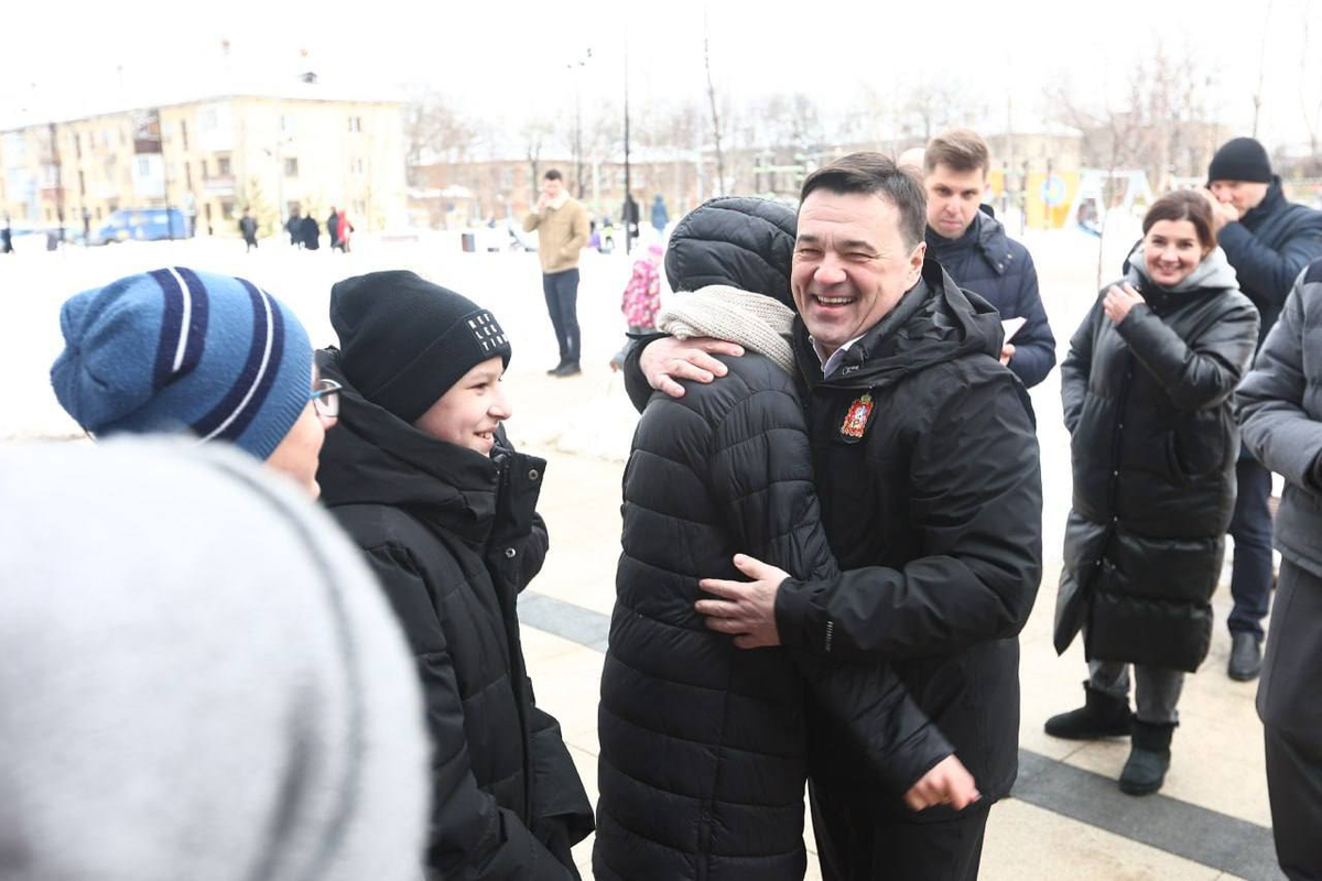 Губернатор пообщался с жителями микрорайона Климовск в Подольске