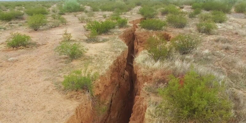 Найденные геологические породы в Африке рассказали ученым о самых ранних землетрясениях на планете