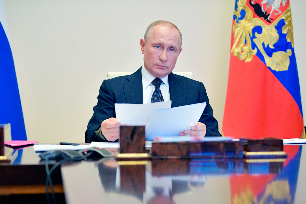 Путин на следующей неделе будет участвовать в заседании коллегии ФСБ и проведет совещание по экономическим вопросам