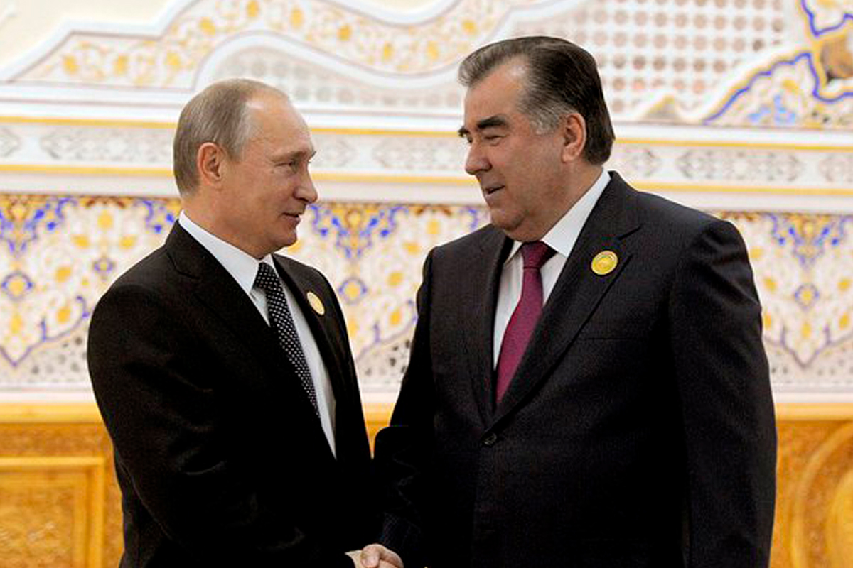 Президент Таджикистана Эмомали Рахмон поздравил Владимира Путина с переизбранием