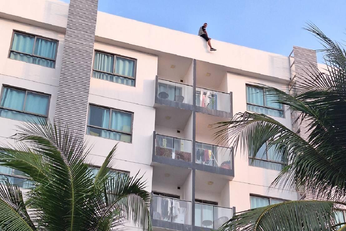Россиянин собирался прыгнуть с восьмиэтажного здания в Паттайе после ссоры с женой