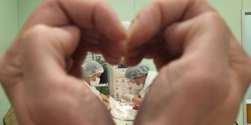 Волгоградские врачи провели сложную операцию, совместив удаление огромных миом и рождение ребенка
